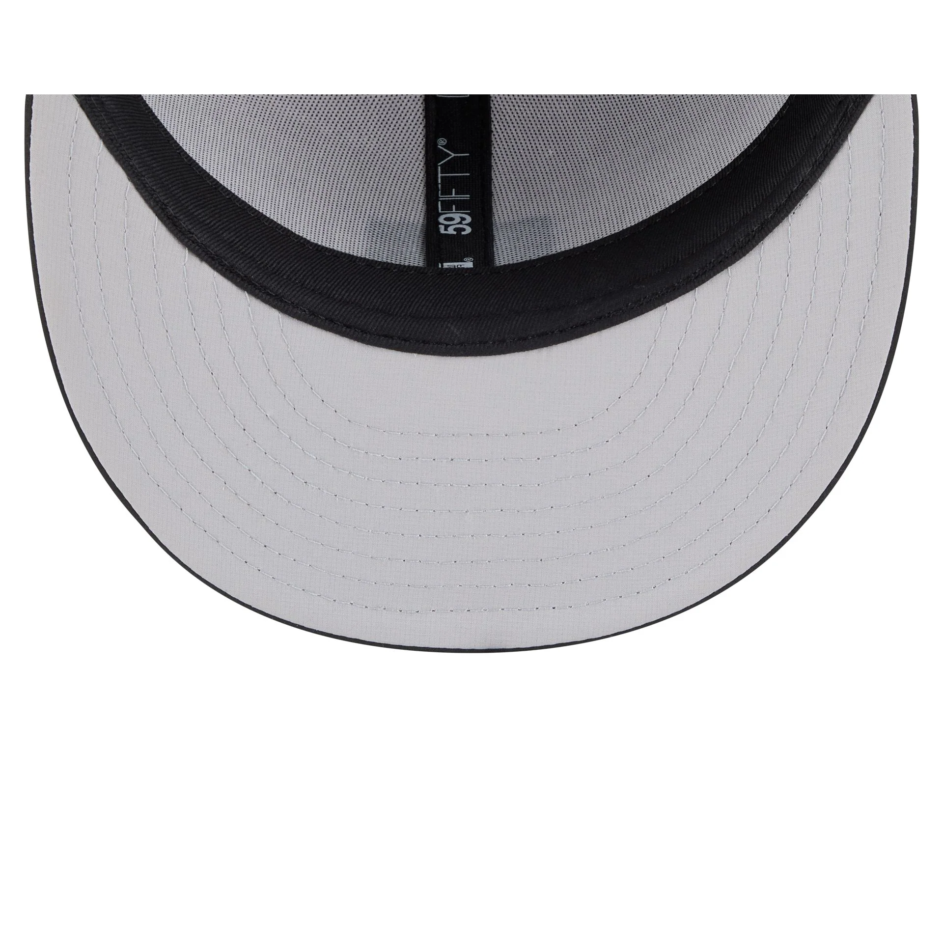 Atlanta Braves 2026 Clubhouse Black & White 59FIFTY Fitted Hat - Image 7