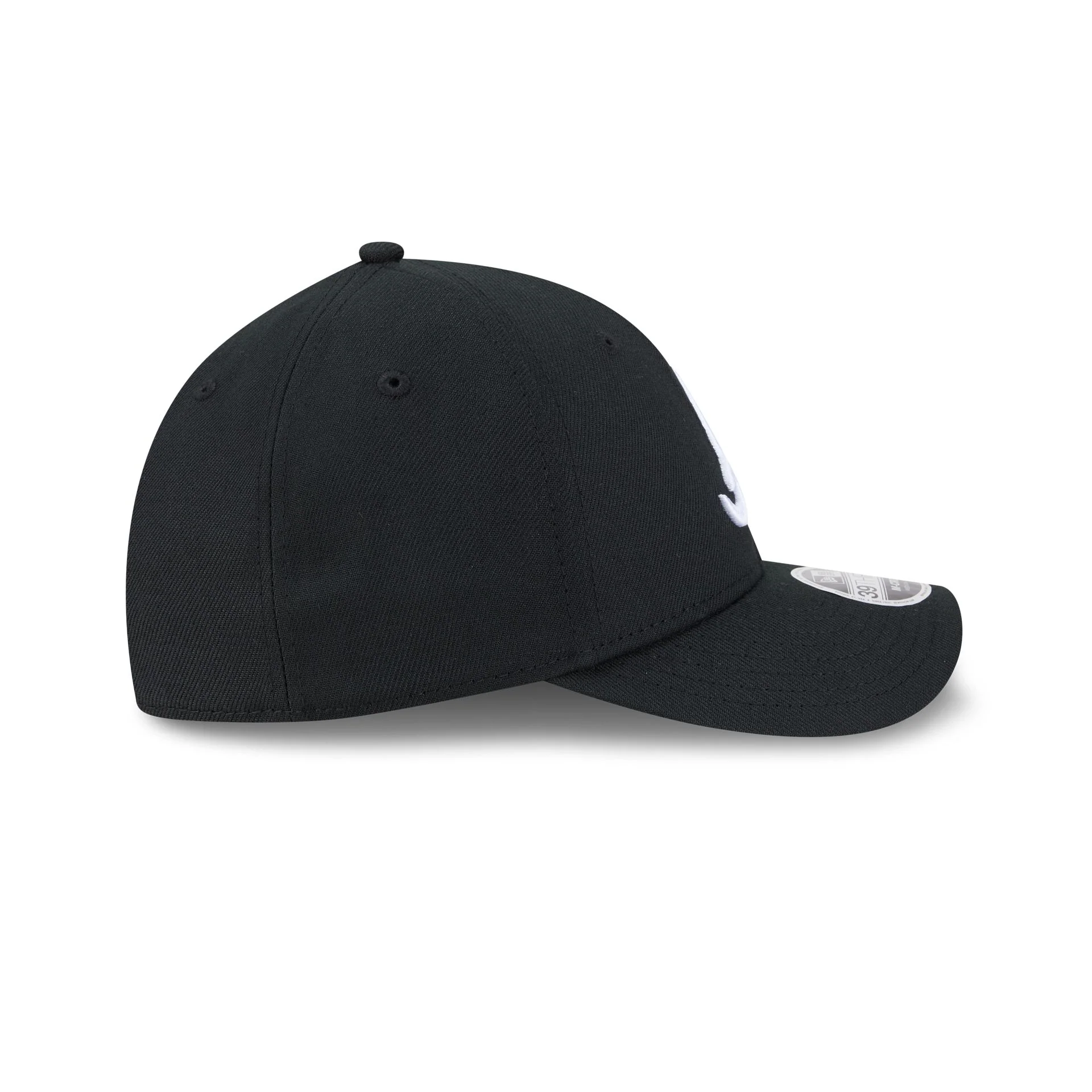 Atlanta Braves Black and White 39THIRTY M-Crown Stretch Fit Hat - Image 5