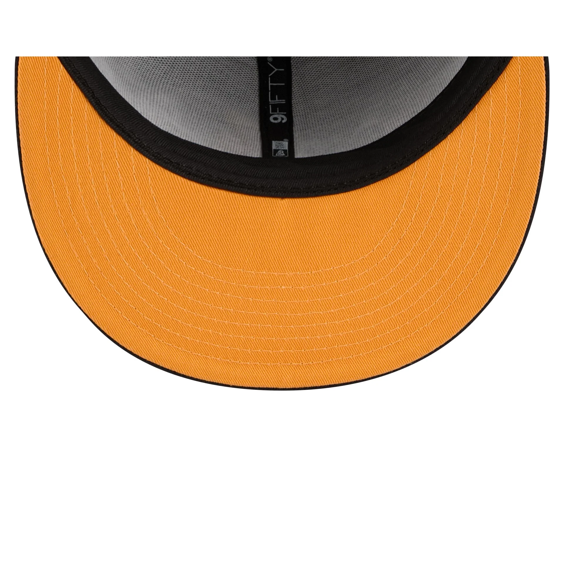 Atlanta Braves Daffy Duck Catch 9FIFTY Snapback Hat - Image 7