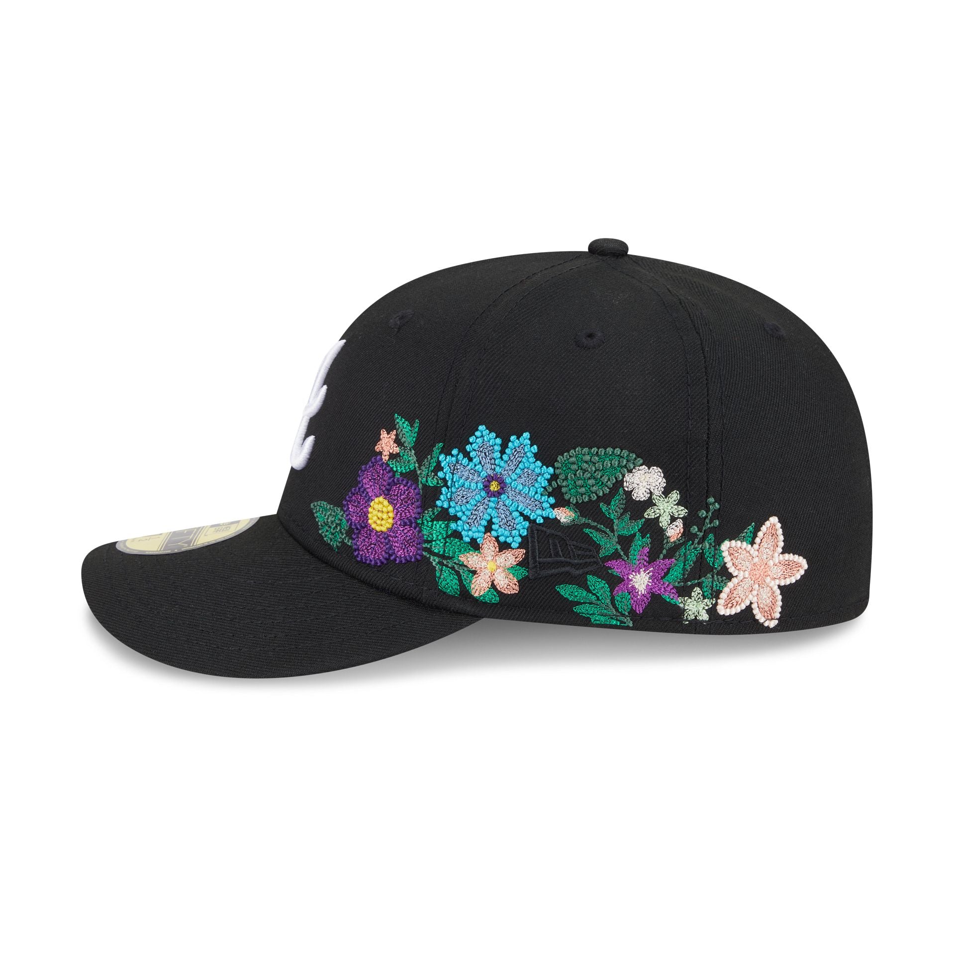 Atlanta Braves Tonal Florals Black 59FIFTY Fitted Hat - Image 4