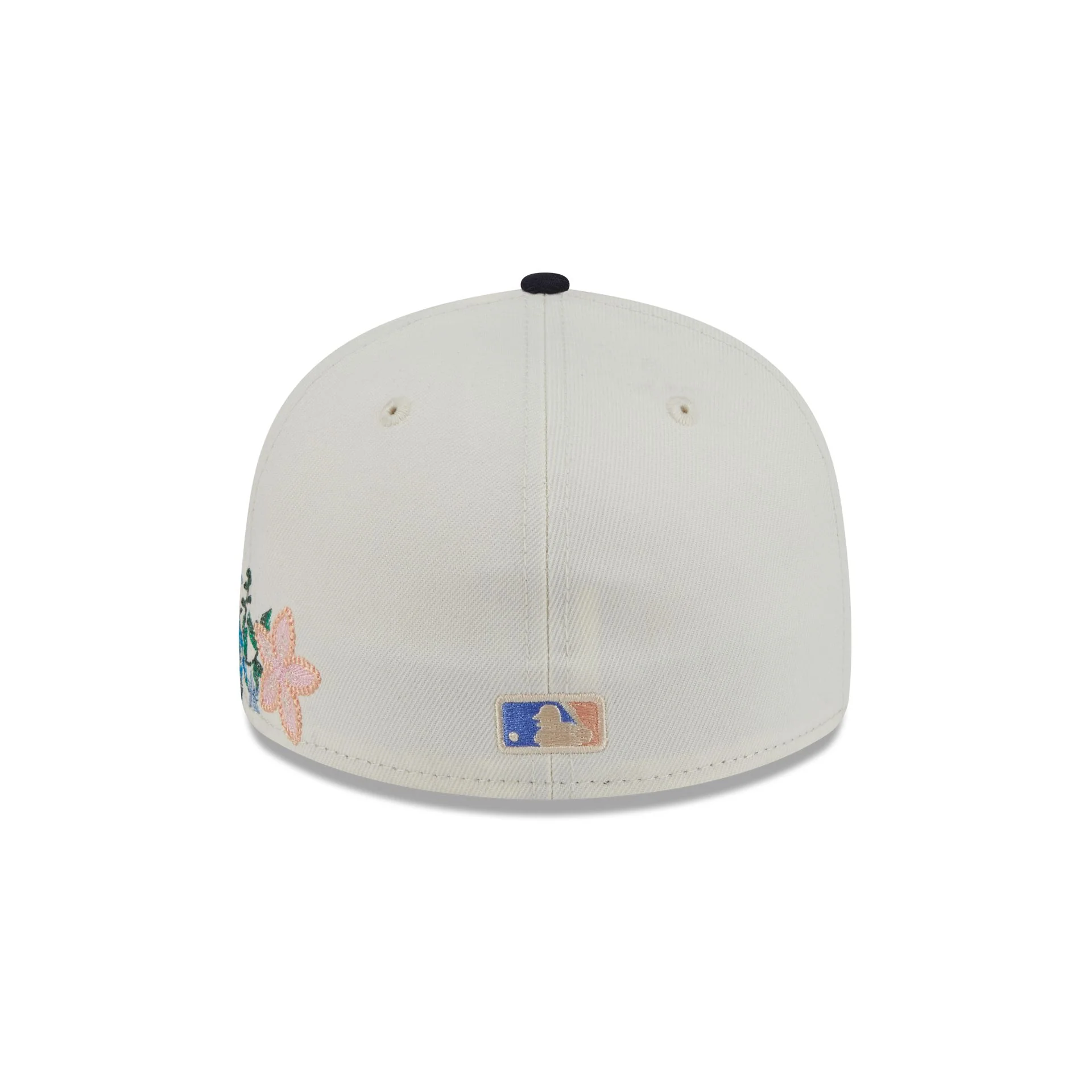 Atlanta Braves Tonal Florals White 59FIFTY Fitted Hat - Image 6