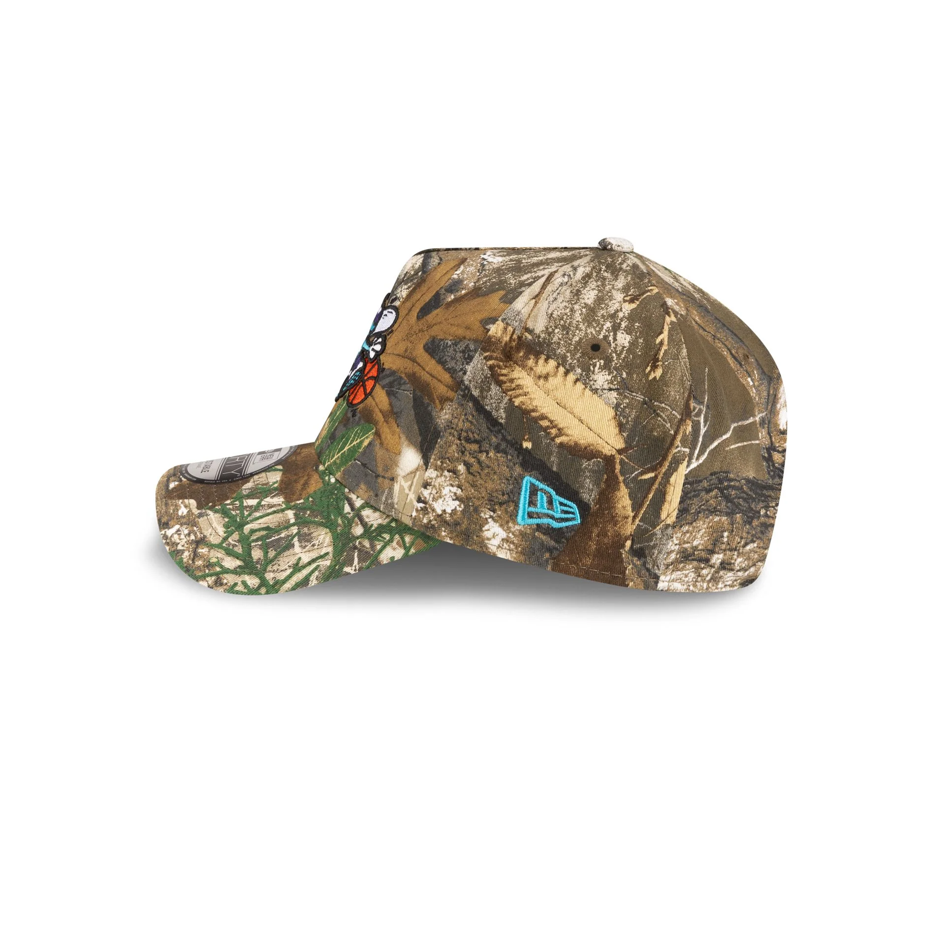 Charlotte Hornets 1988-2002 Hardwood Classics Realtree 9FORTY A-Frame Snapback Hat - Image 5