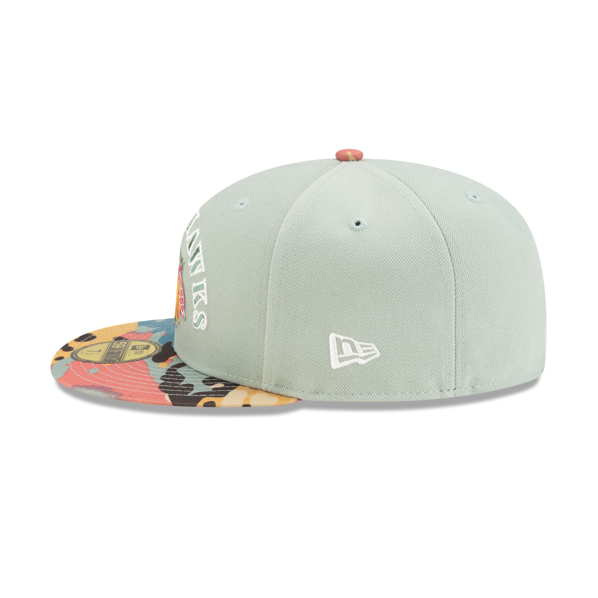 Chicago Blackhawks Retro Everest Camo 59FIFTY Fitted Hat - Image 5