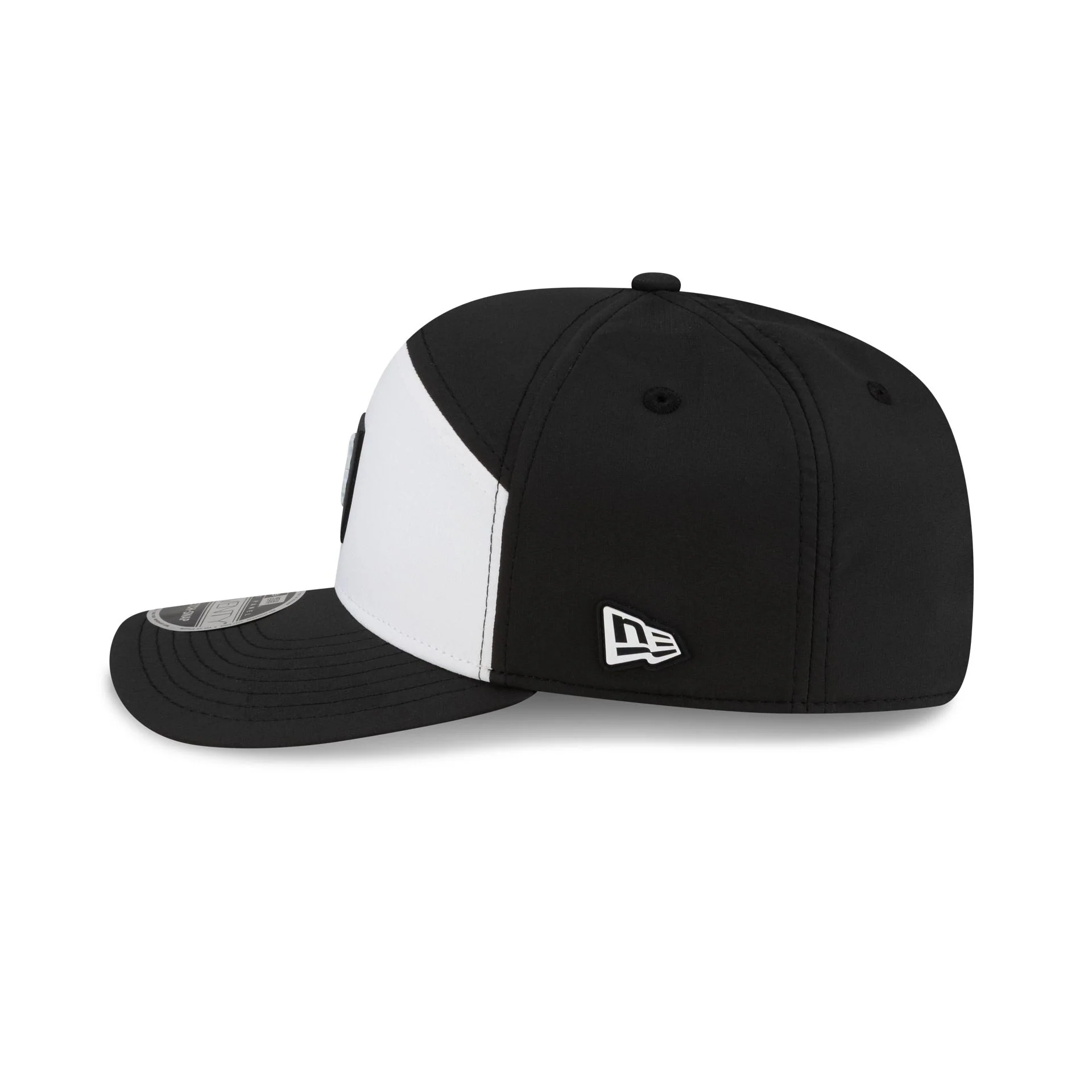 Chicago White Sox 2026 Clubhouse Black & White Split Panel 9SEVENTY Stretch-Snap Hat - Image 5