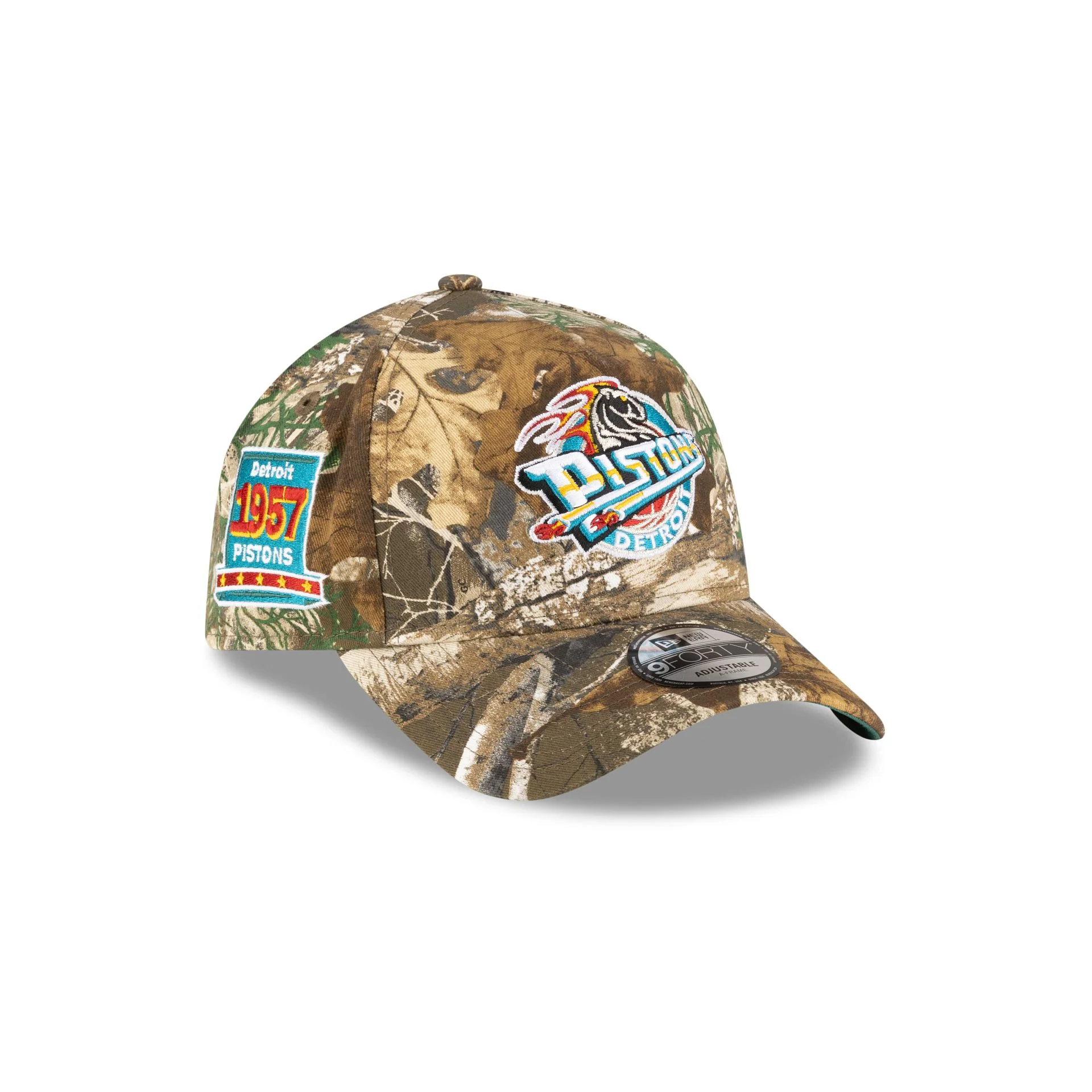 Detroit Pistons 1996-2001 Hardwood Classics Realtree 9FORTY A-Frame Snapback Hat