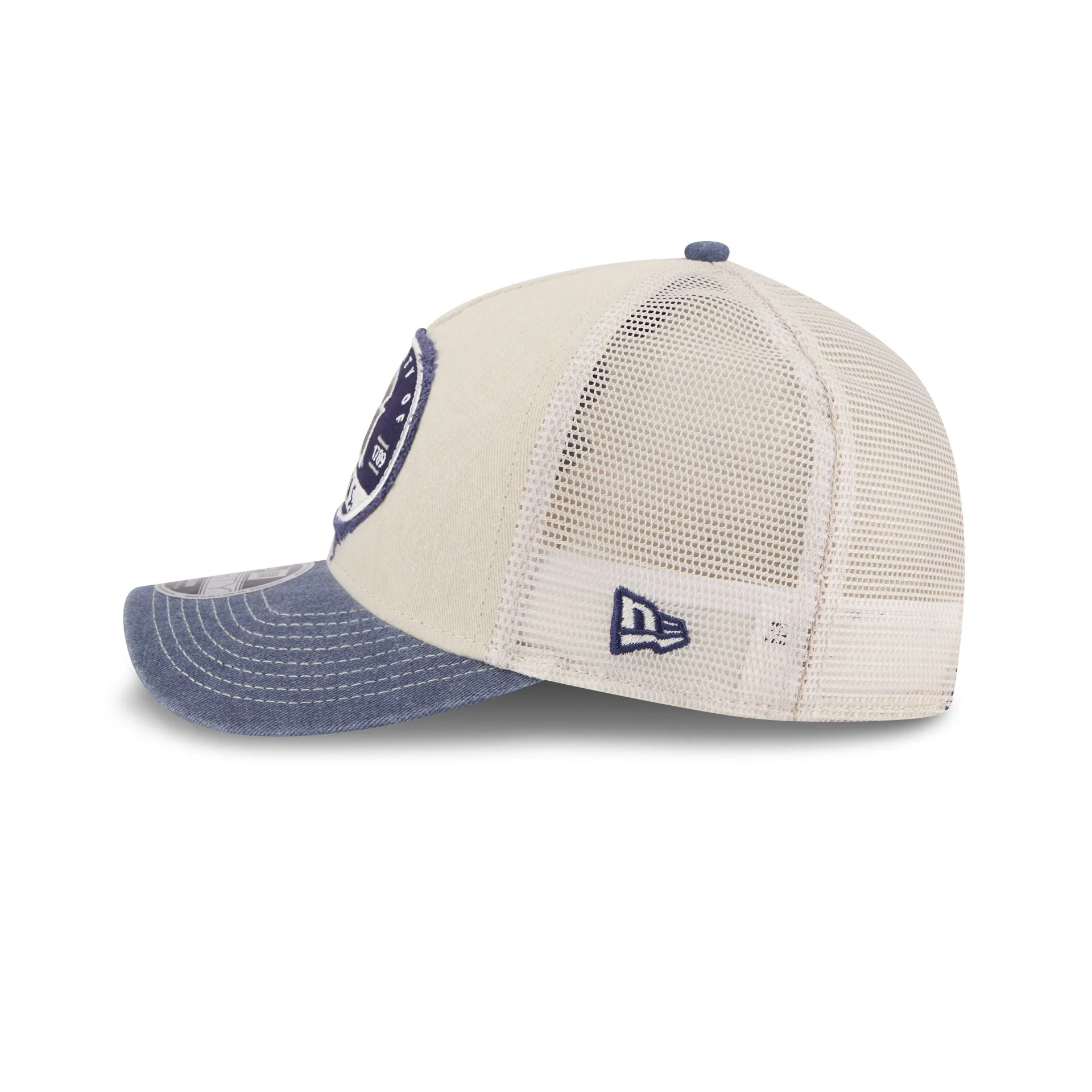Georgetown Hoyas Frayed 9FORTY M-Crown A-Frame Trucker Hat - Image 4
