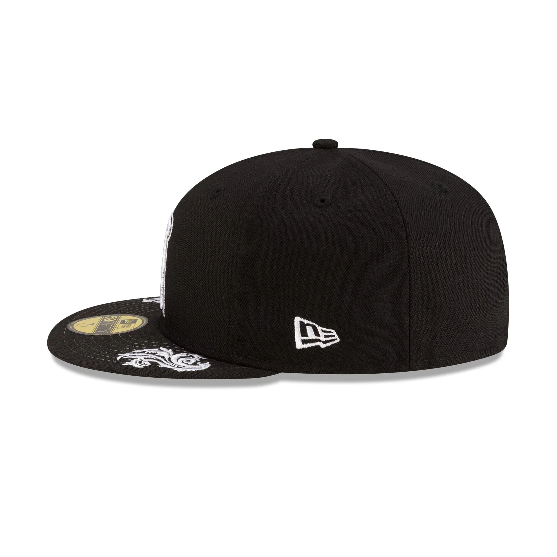 Los Angeles Angels Script Black and White 59FIFTY Fitted Hat - Image 5