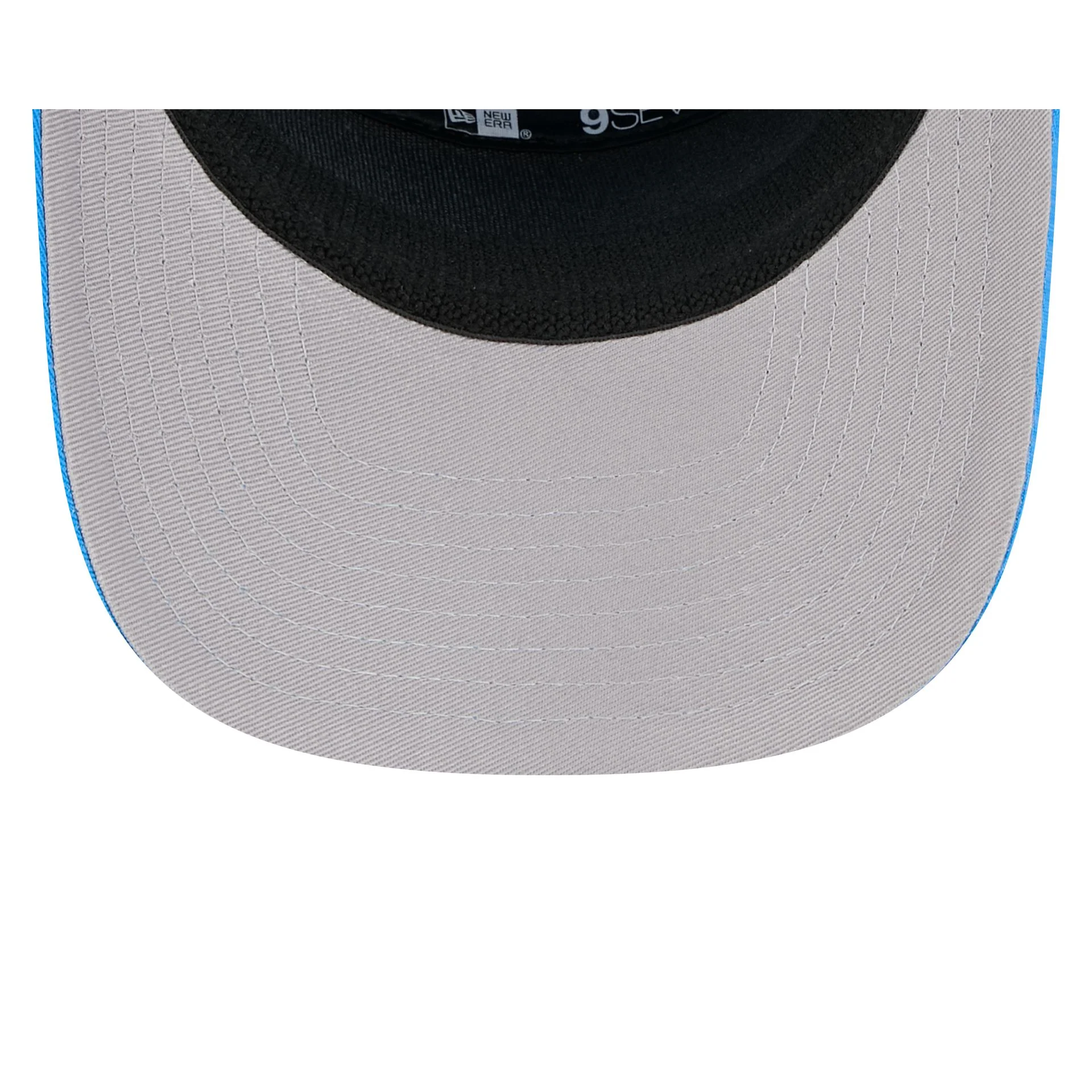 Los Angeles Chargers Split Panel 9SEVENTY Stretch-Snap Hat - Image 7