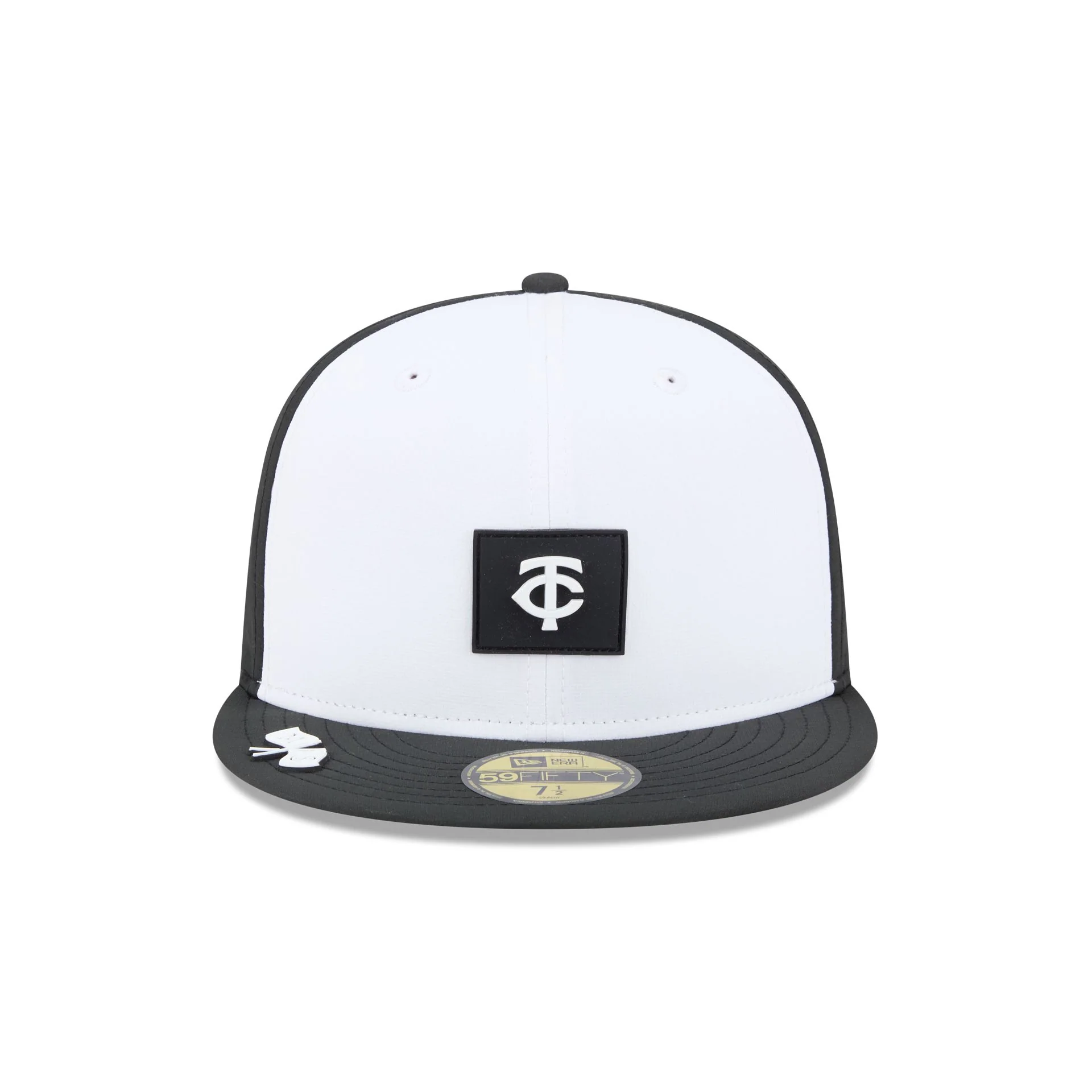 Minnesota Twins 2026 Clubhouse Black & White 59FIFTY Fitted Hat - Image 2