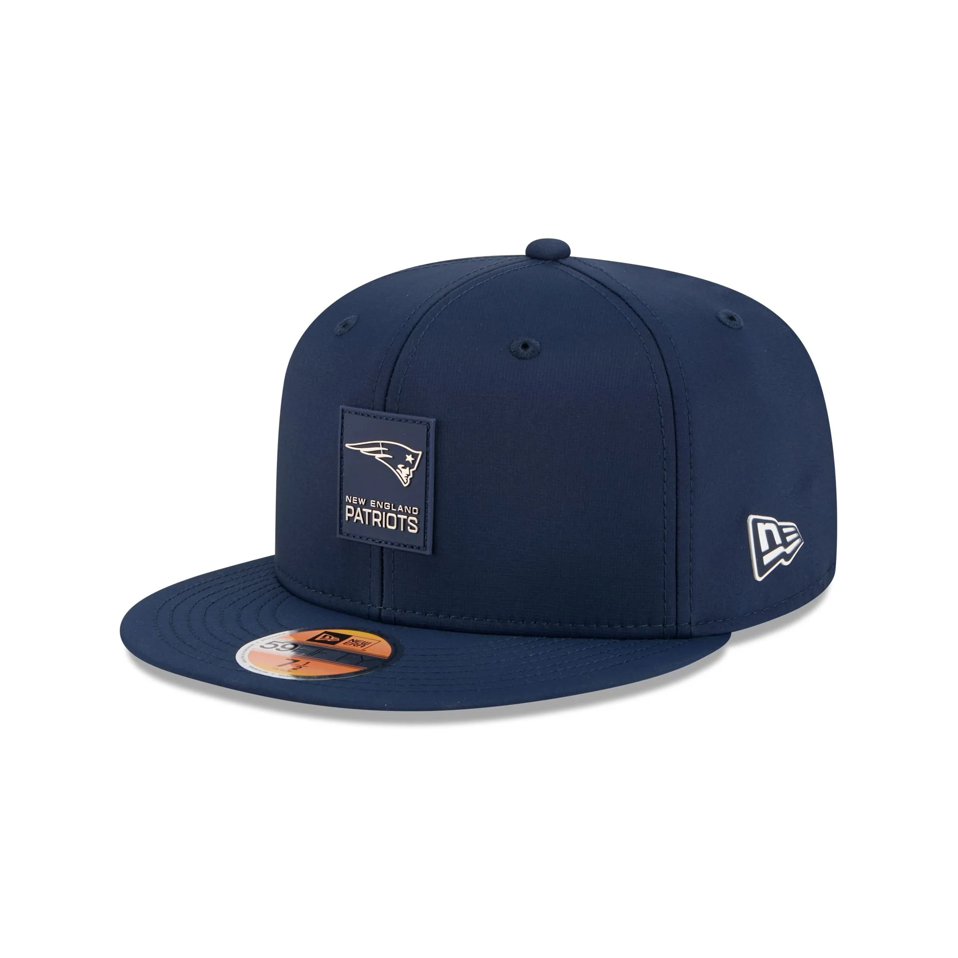 New England Patriots 2025 Sideline Hot Weather 59FIFTY Fitted Hat