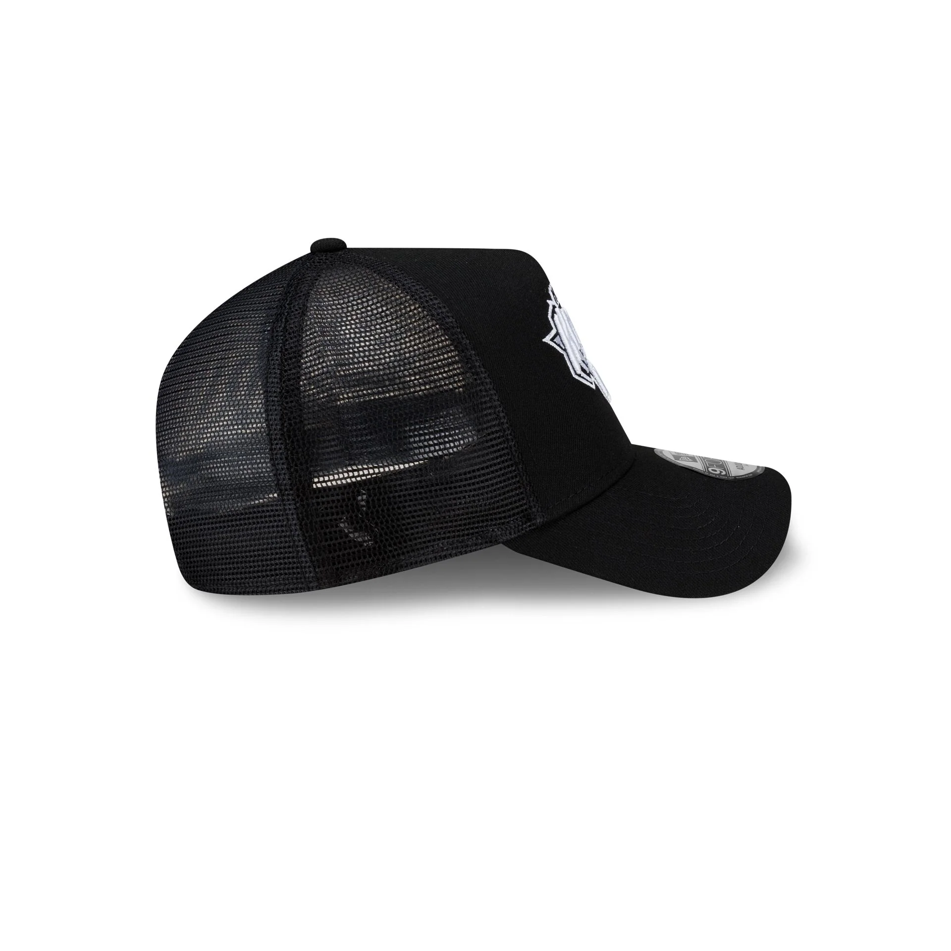 New York Knicks Side Script Black 9FORTY A-Frame Trucker Hat - Image 5