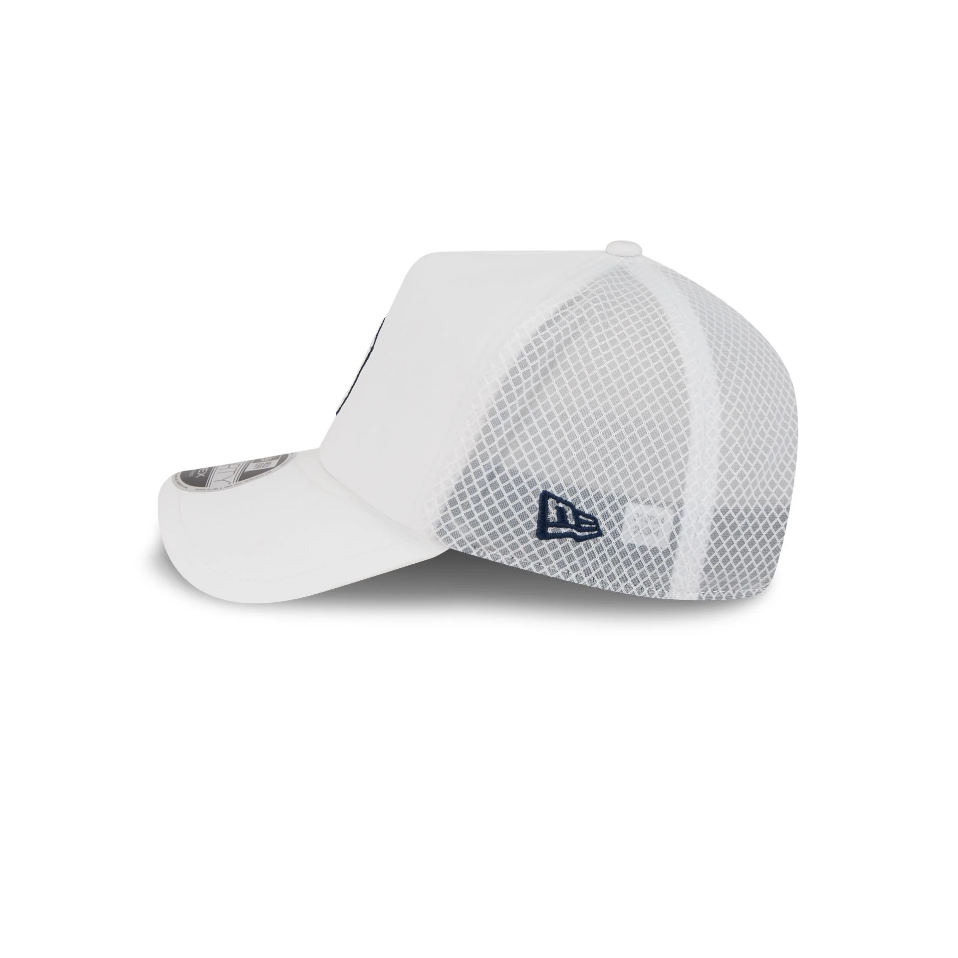 New York Yankees 2026 Batting Practice White 9FORTY APEX Trucker Hat - Image 4