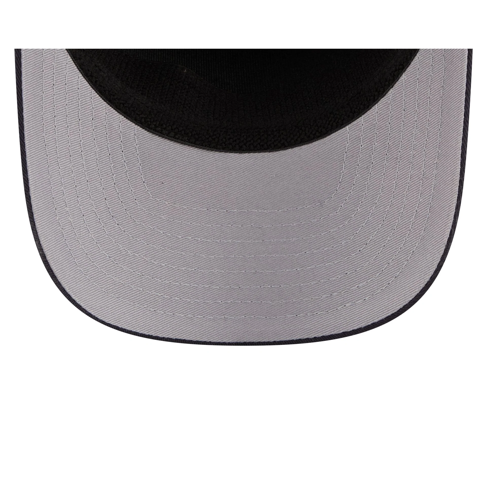 New York Yankees Property of Patch Split Panel 9SEVENTY Stretch-Snap Hat - Image 7