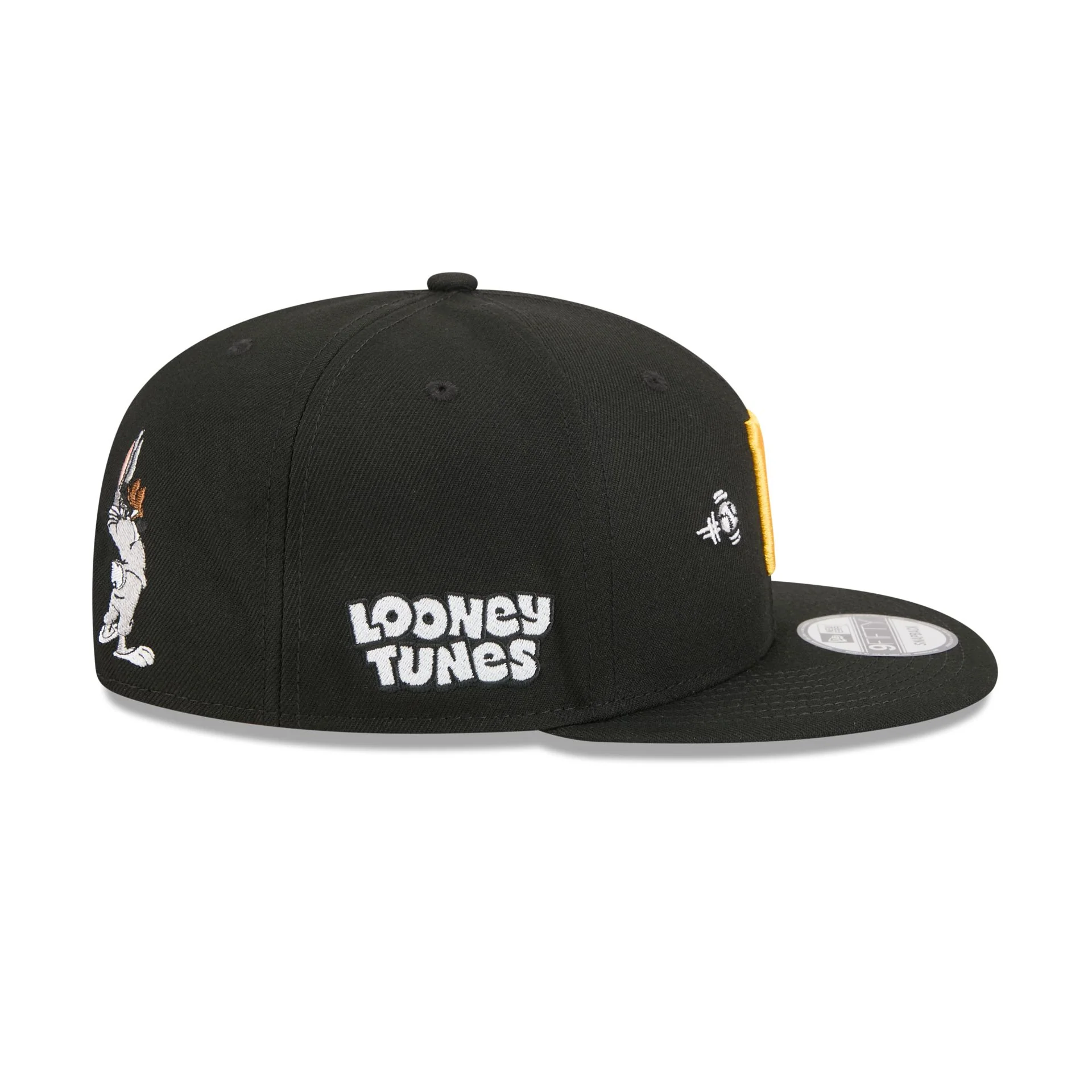 Pittsburgh Pirates Bugs Bunny Swing 9FIFTY Snapback Hat - Image 4