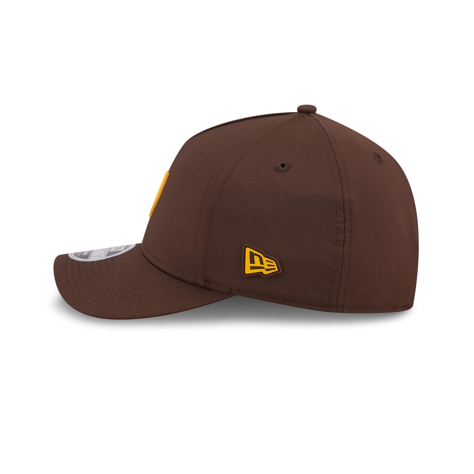 San Diego Padres 2026 Clubhouse 9FORTY M-Crown A-Frame Snapback Hat - Image 5