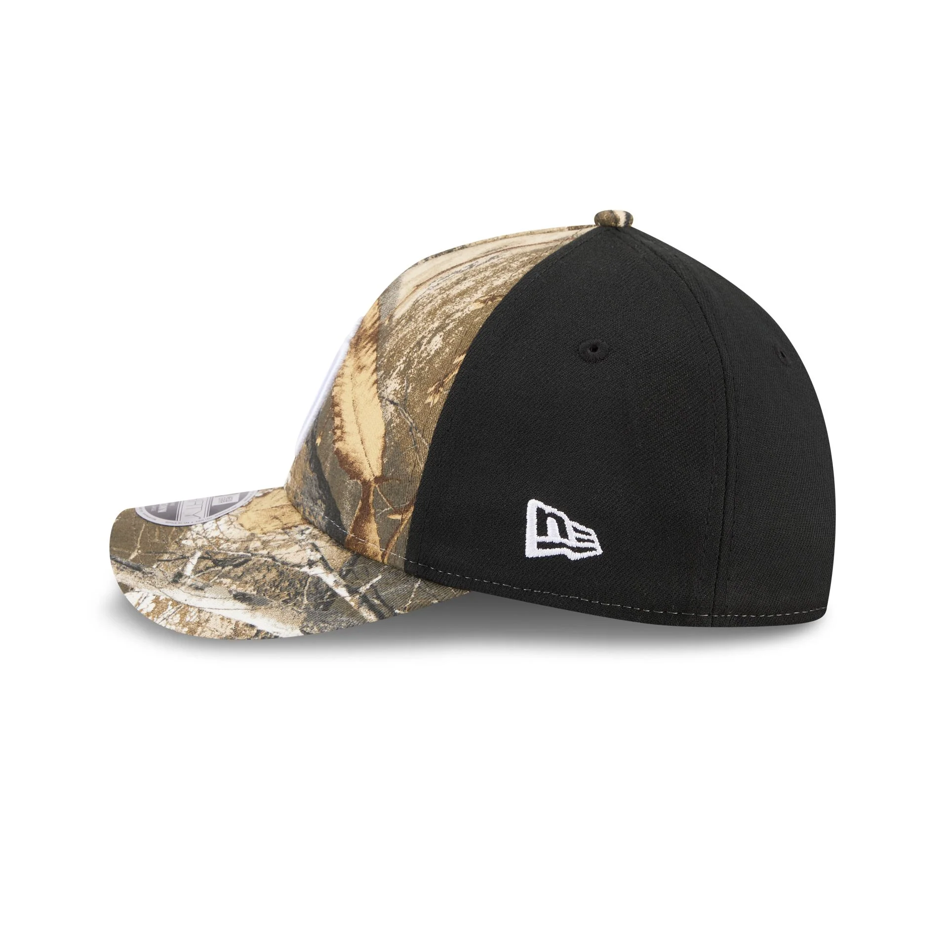 San Diego Padres Realtree 39THIRTY M-Crown A-Frame Stretch Fit Hat - Image 4