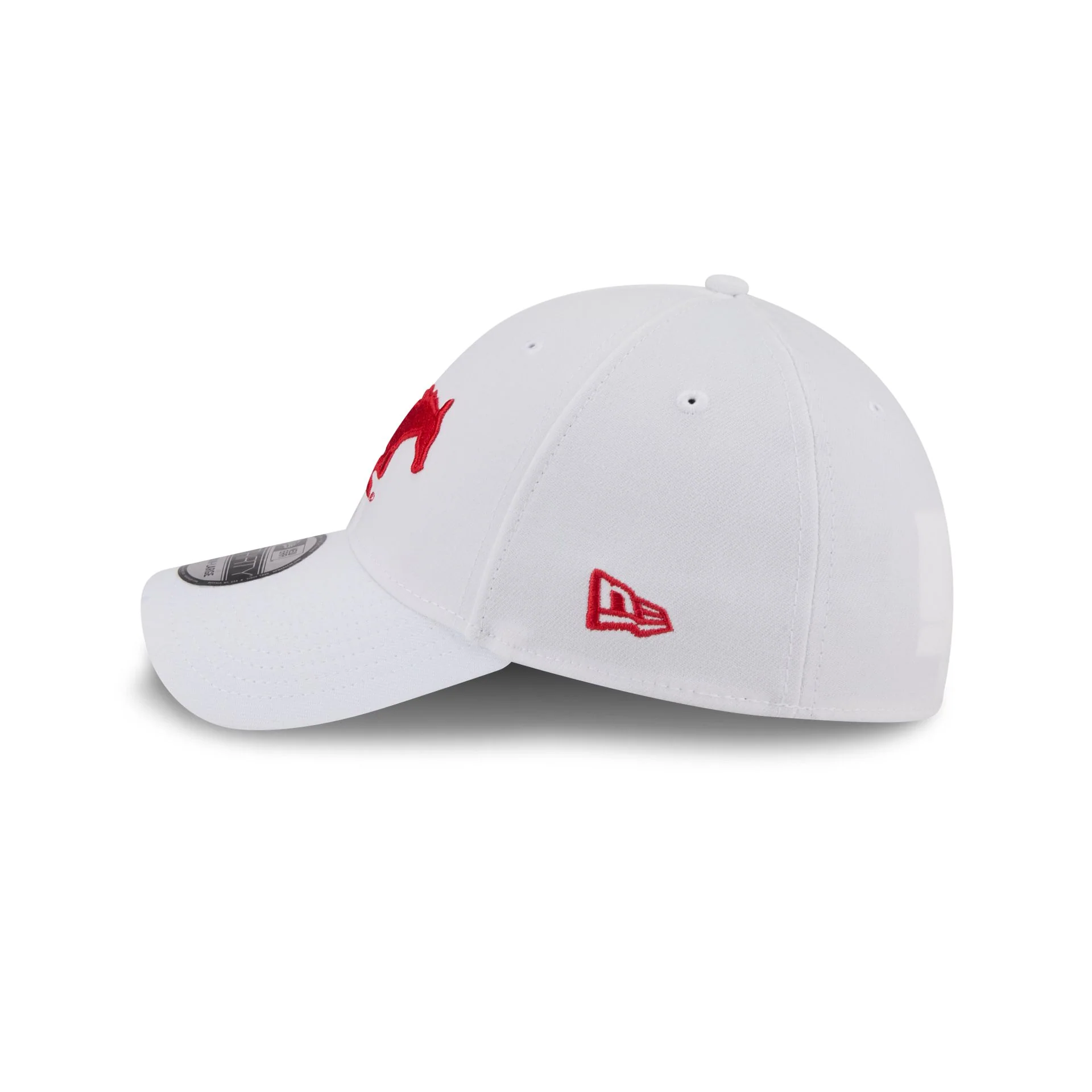 Southern Methodist Mustangs Optic White 39THIRTY Stretch Fit Hat - Image 4