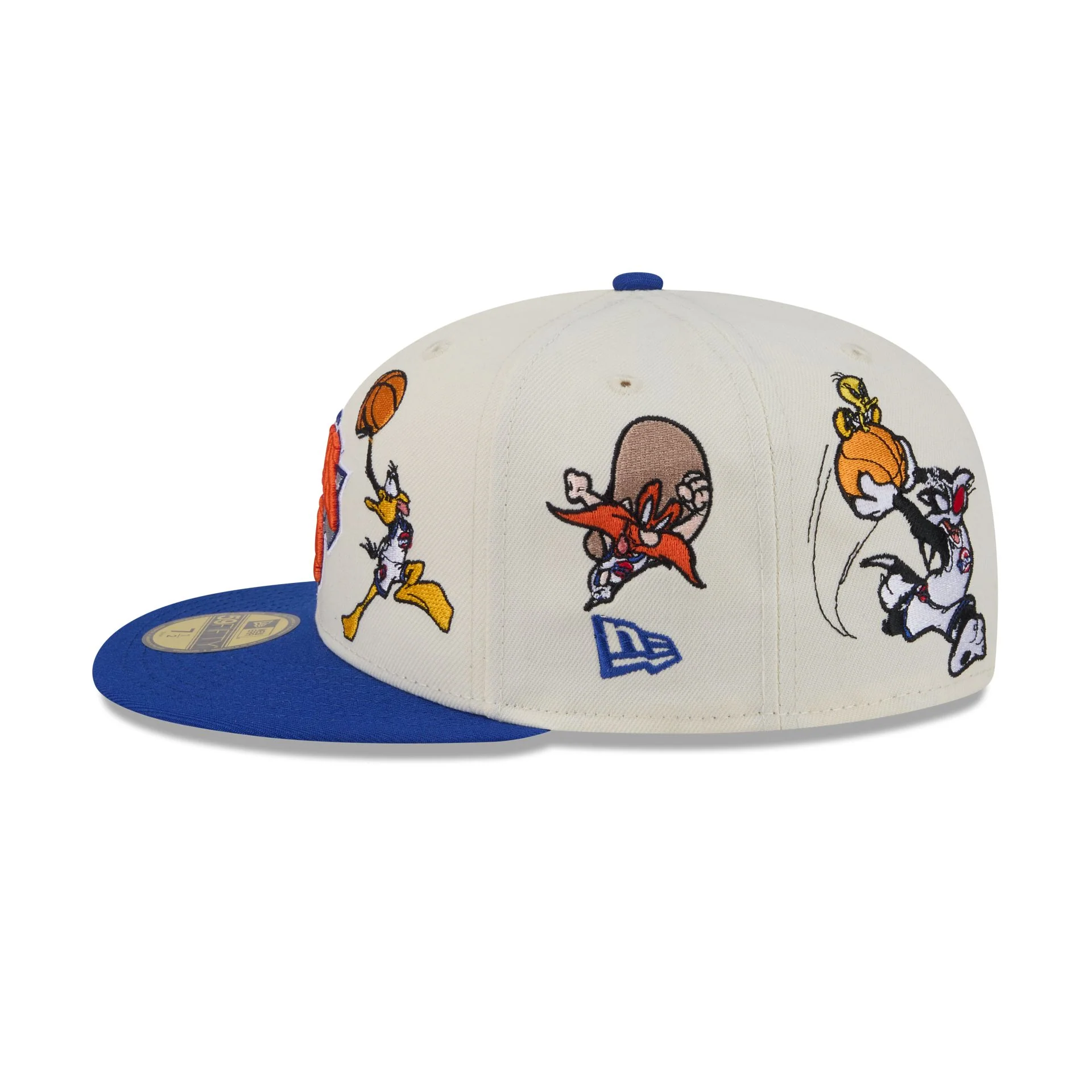 Space Jam x New York Knicks Tune Squad Chrome White 59FIFTY Fitted Hat - Image 4
