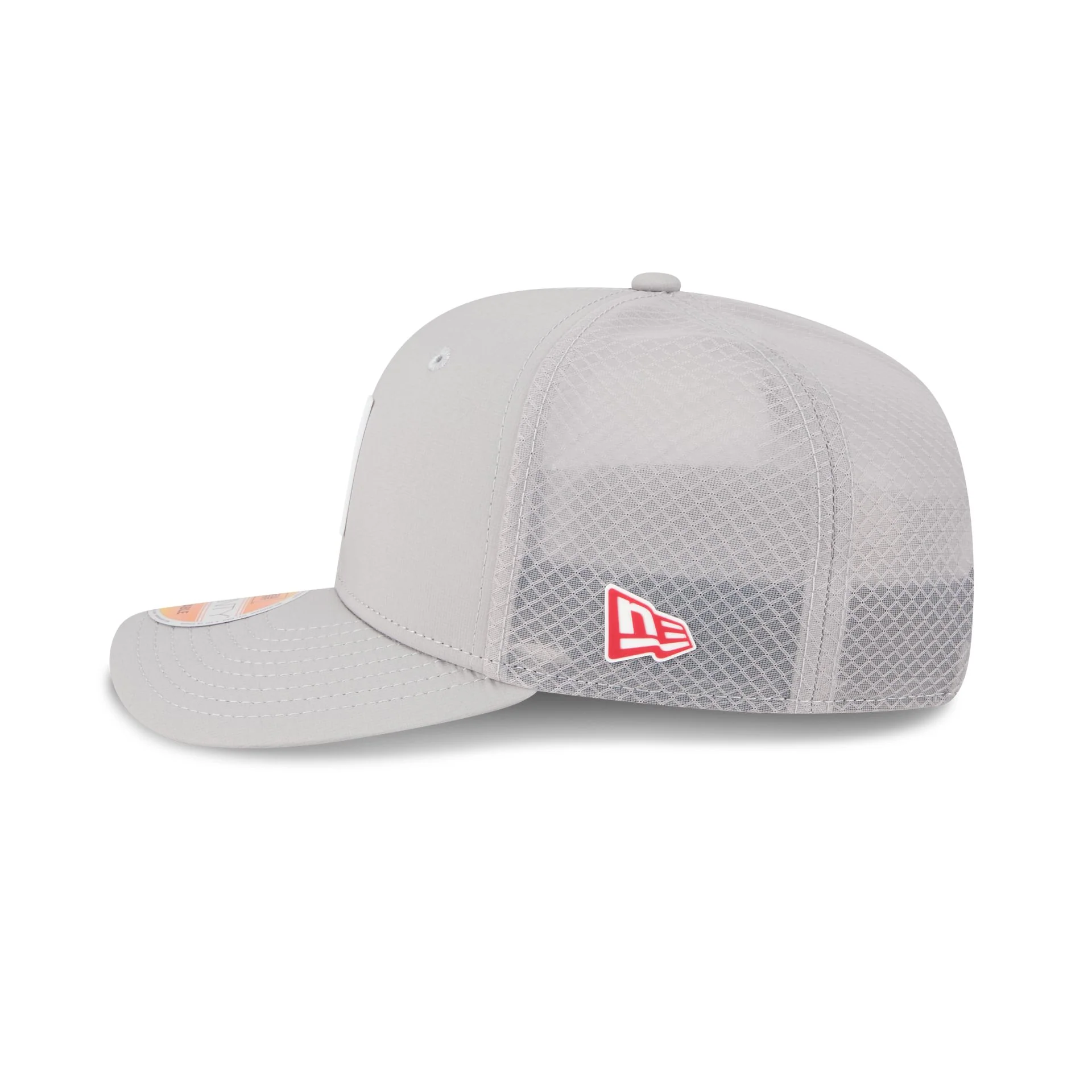 Tampa Bay Buccaneers 2025 Sideline Hot Weather Gray 9SEVENTY Trucker Hat - Image 4
