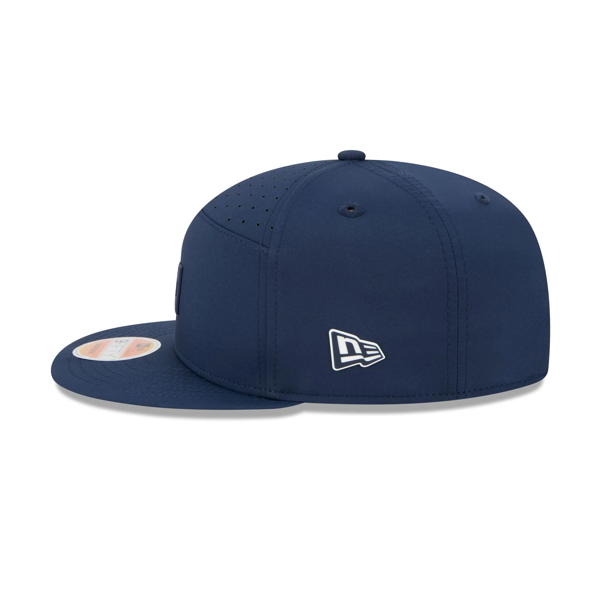 Tennessee Titans 2025 Sideline Hot Weather Split Panel 9FIFTY Snapback Hat - Image 4