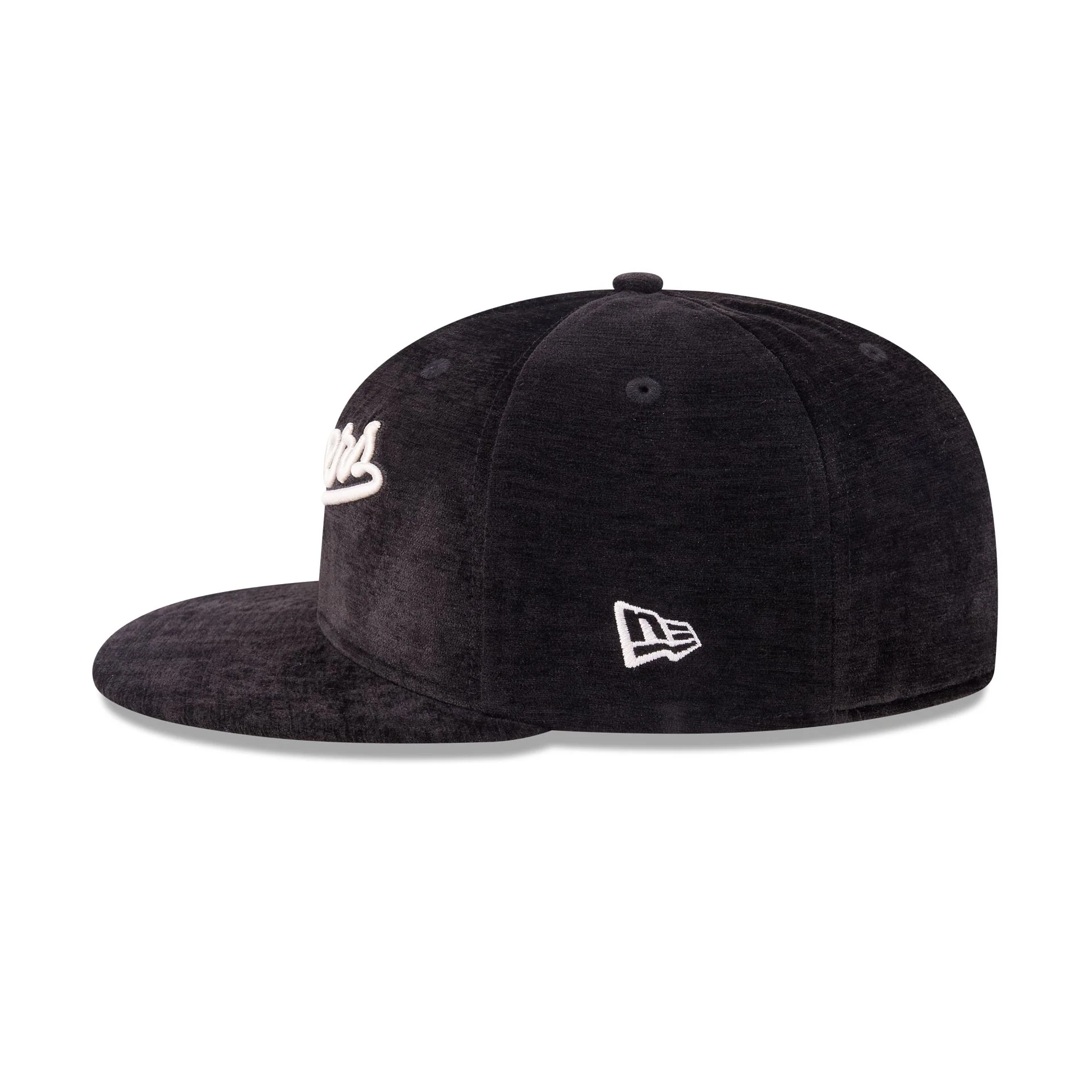 Texas Rangers Black Velvet 59FIFTY Fitted Hat - Image 4