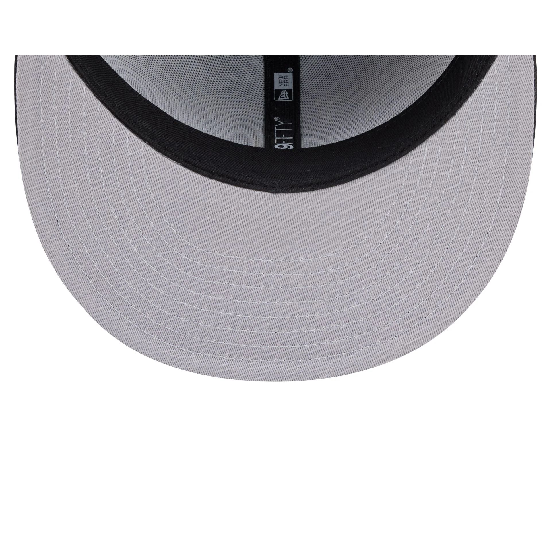 Texas Rangers Black and White Basic 59FIFTY Fitted Hat - Image 7