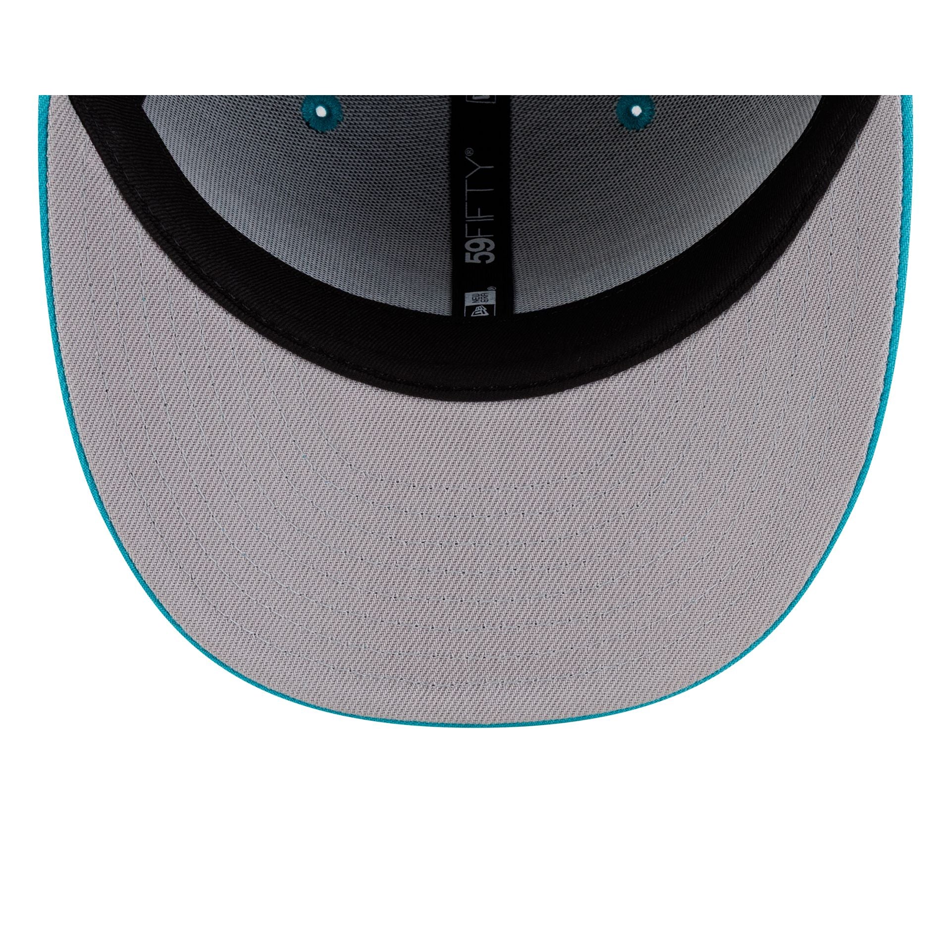 Vancouver Grizzlies Hardwood Classics 90s Script 59FIFTY Fitted Hat - Image 7